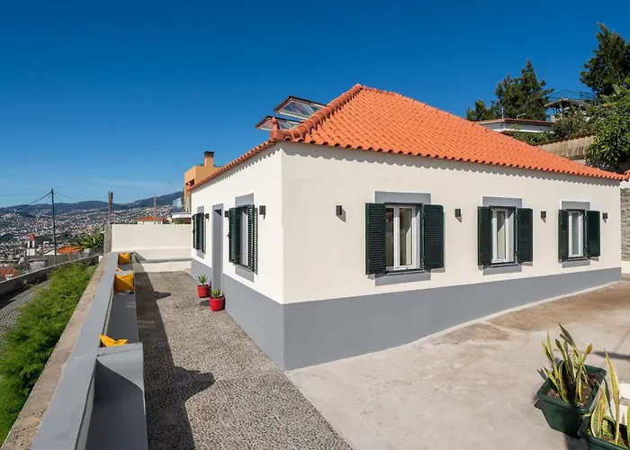 Madeira Friendly By An Island