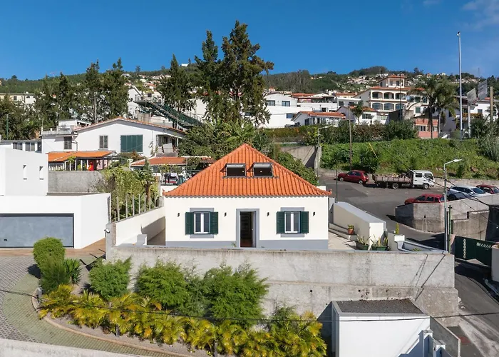 Madeira Friendly By An Island 丰沙尔