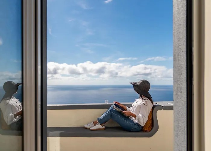 Madeira Friendly By An Island *