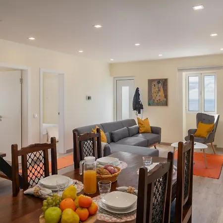 Madeira Friendly By An Island *